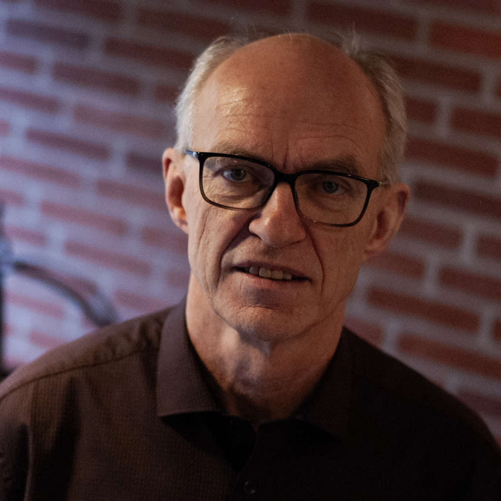 Kurt E. Larsen