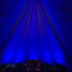 Blåt lys i kirke Blåt lys i kirke